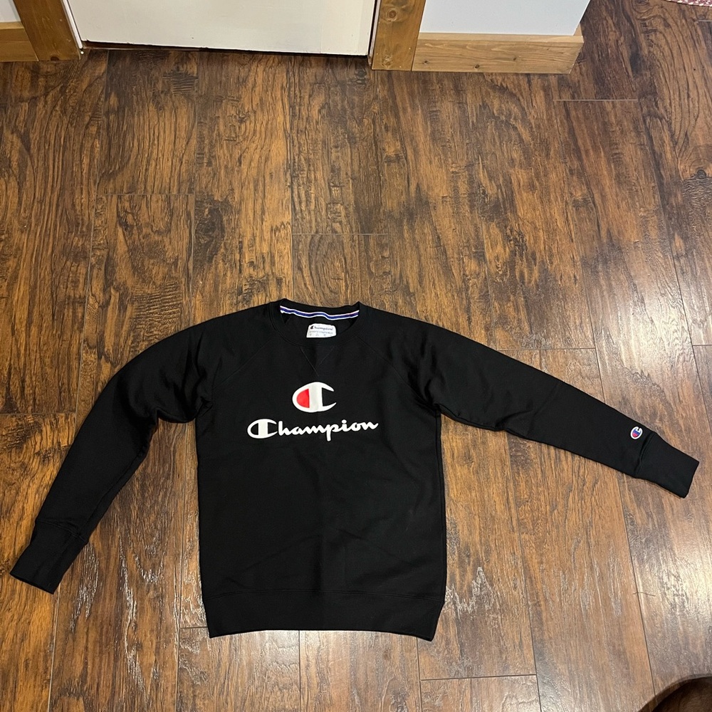 Champion Women’s Black Crewneck Sweater